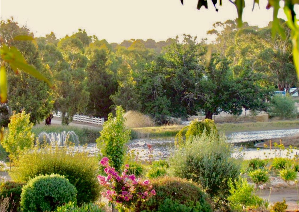 The Lake House Retreat Keith Εξωτερικό φωτογραφία
